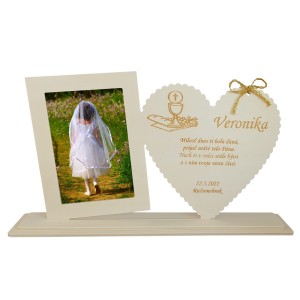 1. Holy Communion stand heart